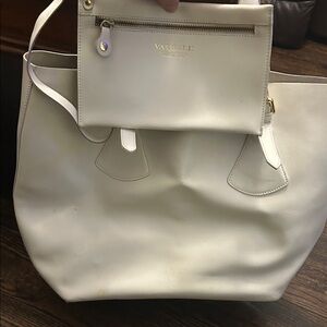 Elegant Cream Tote with Gold Details
